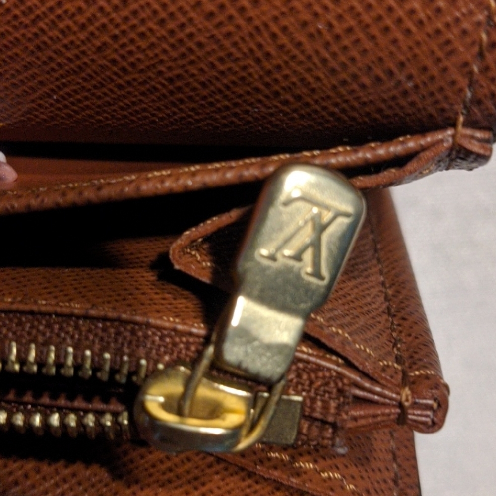 Wallet - Picture 5 of 5